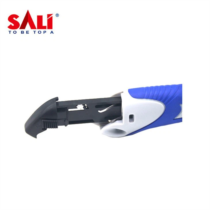 ABS+TPR retractable utility knife 1+3blade (5)